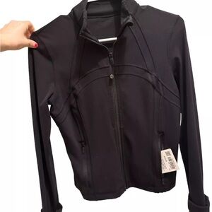 Lululemon Define Cropped Jacket size 8 Limited